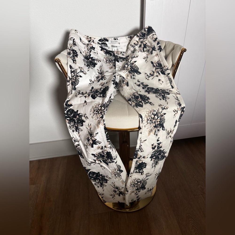 White House Black Market Black and Cream Floral Pants